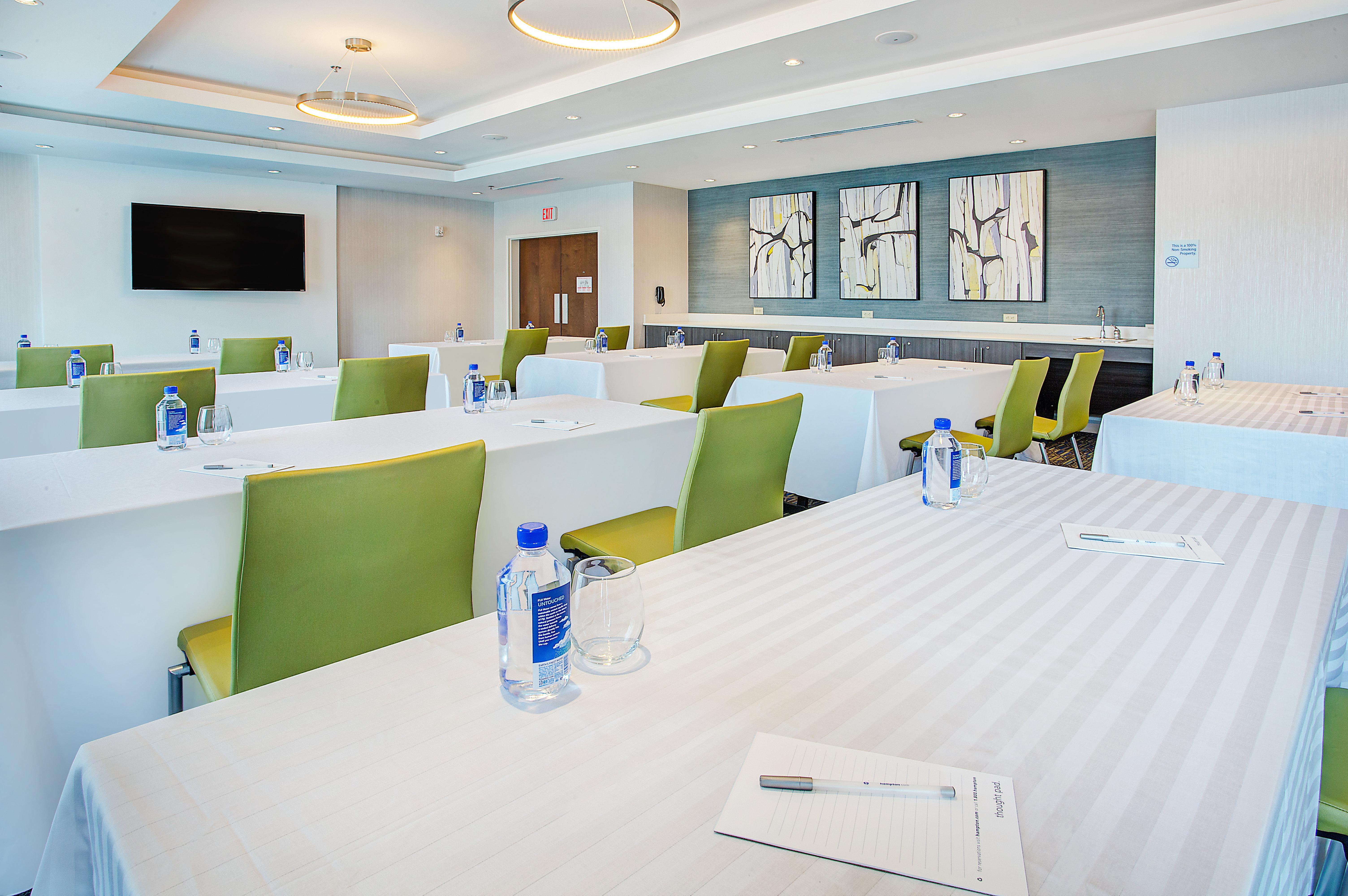 Holiday Inn Express & Suites Covington By Ihg Exteriör bild