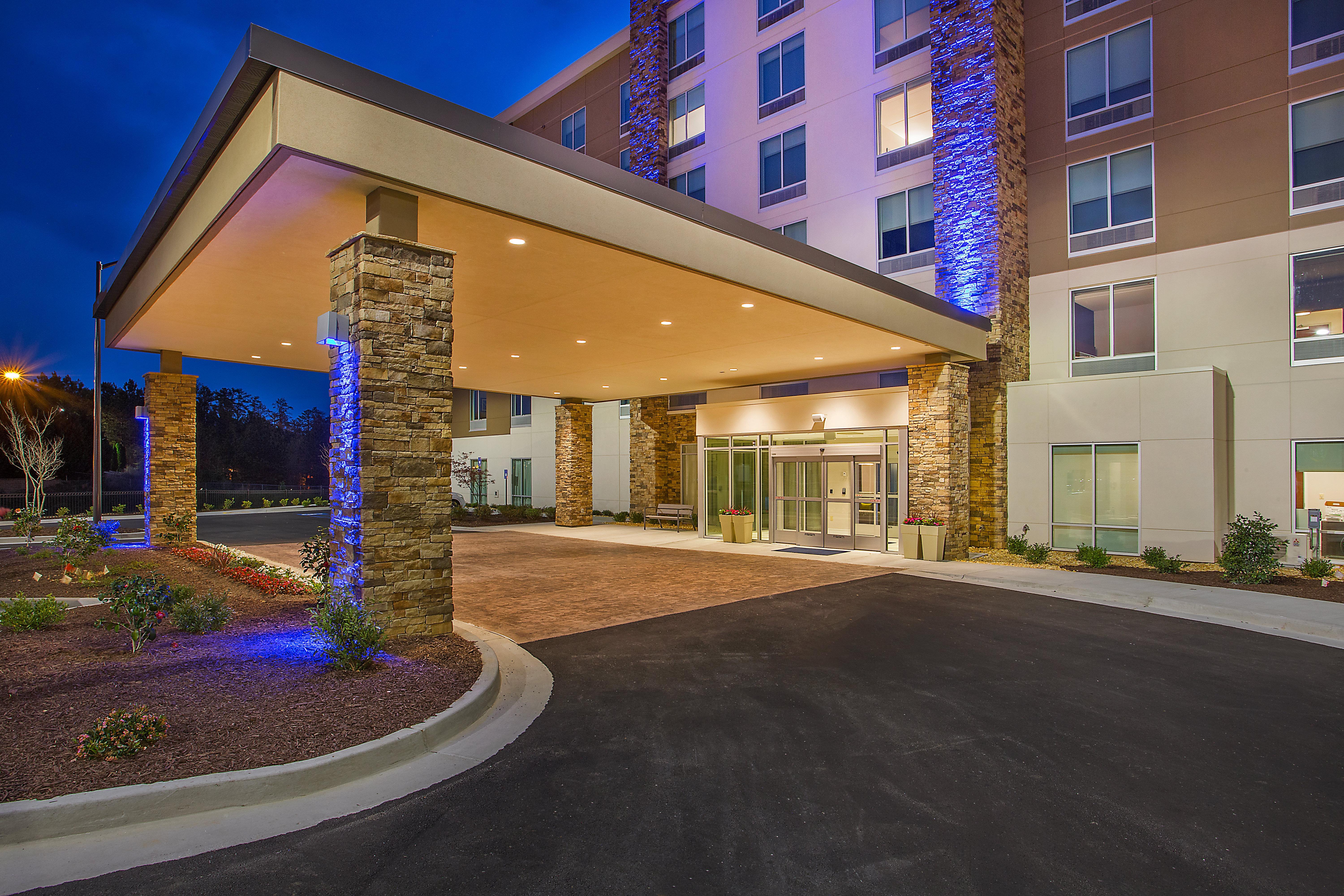 Holiday Inn Express & Suites Covington By Ihg Exteriör bild