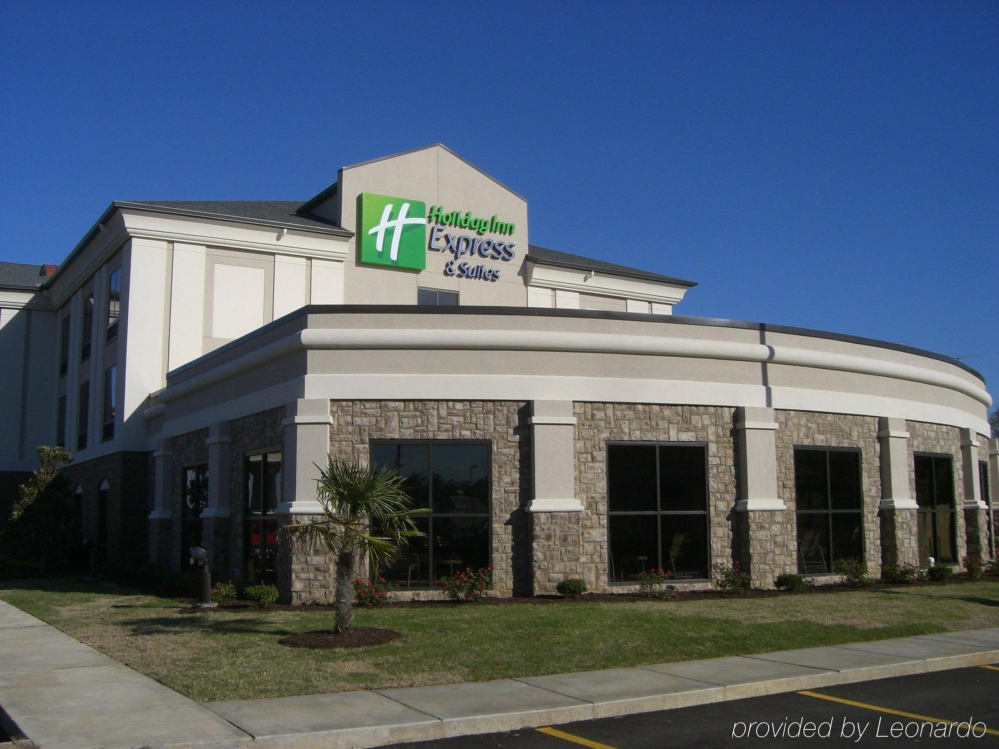 Holiday Inn Express & Suites Covington By Ihg Exteriör bild