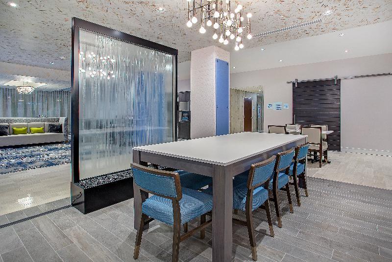 Holiday Inn Express & Suites Covington By Ihg Exteriör bild